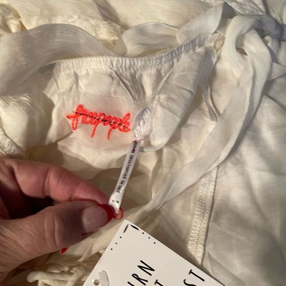 Free People Sweet Sea Maxi
Dress Size M
MSRP: $400 New - Picture 12 of 12